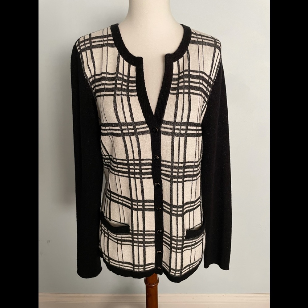 Jones New York sweater size medium
